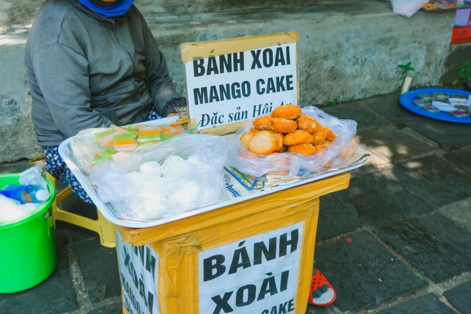 Góc ngồi cạnh cửa sổ